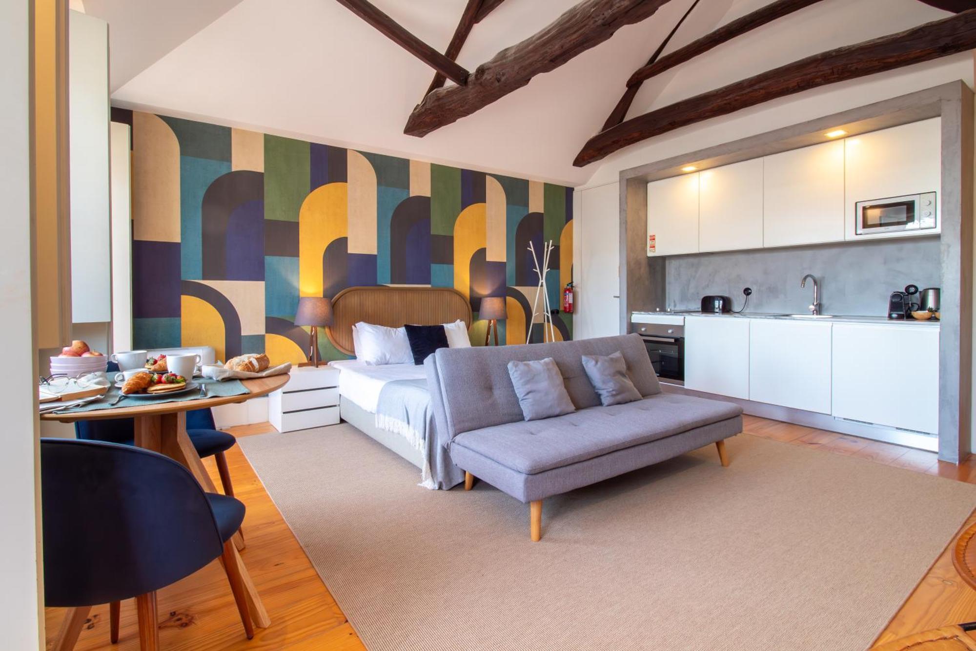 Lovelystay - Dirk - Almada 4º F Apartment *